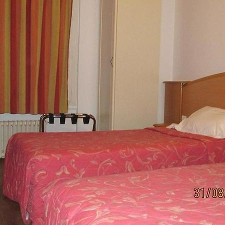 Pictav Hotel Поатие Екстериор снимка